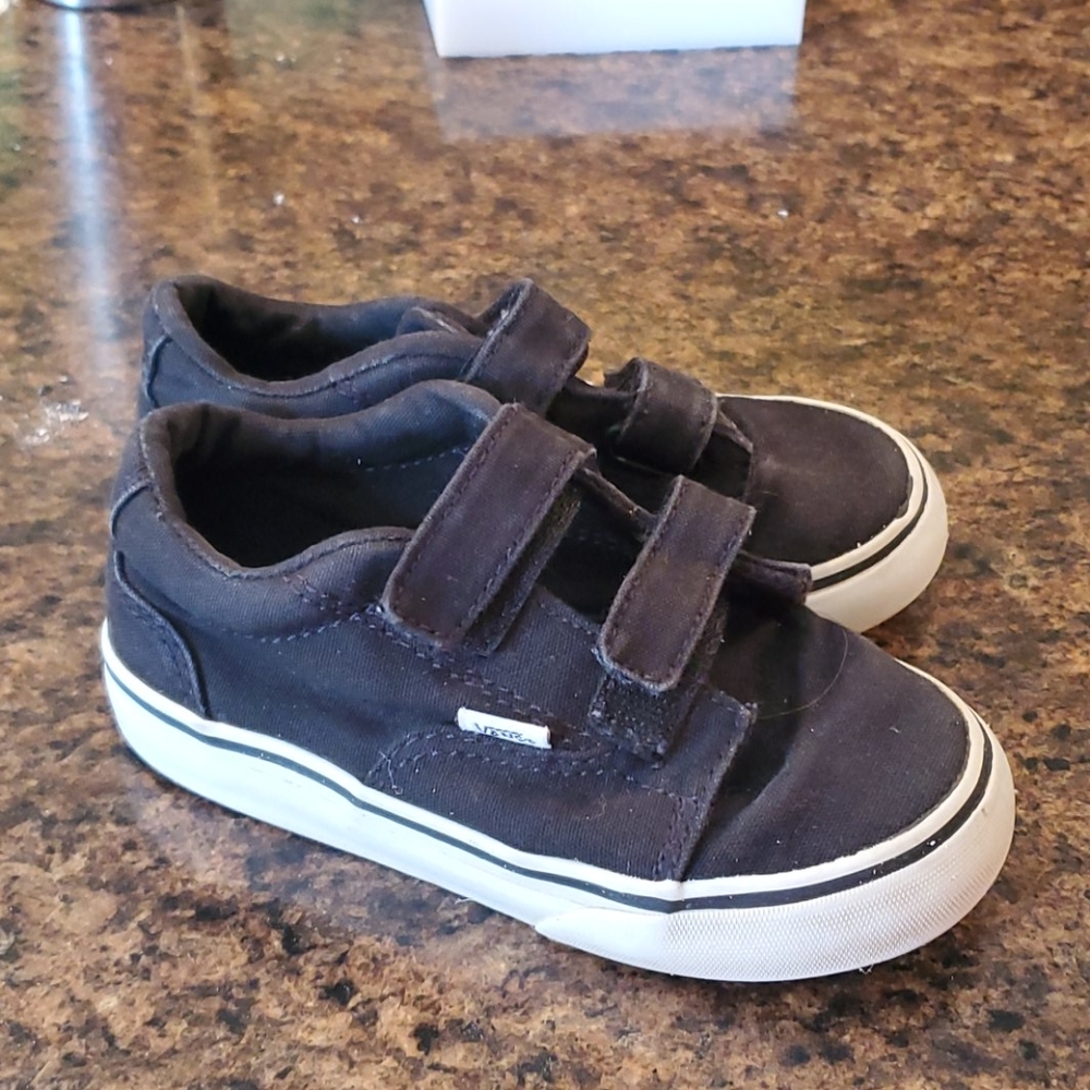 Vans Boys size 8 velcro sneakers